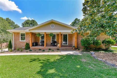 1412 Woodberry Road
