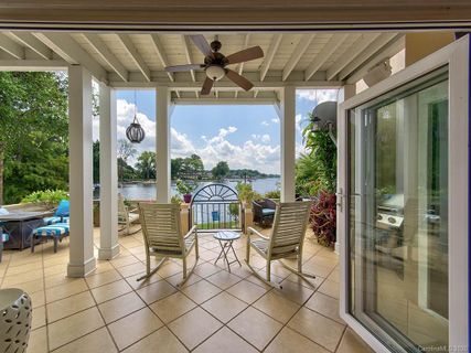 17925 Kings Point Drive sold home in Biscayne, Cornelius, NC