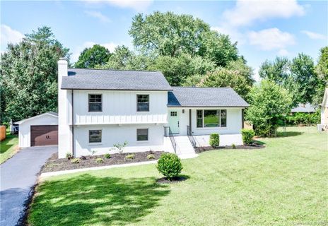 7508 Hitching Post Lane