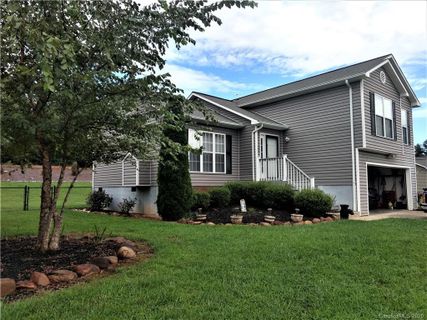106 S River Glen Drive sold home in River Glen, Morganton, NC