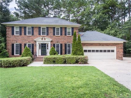 10316 Betsy Ross Court sold home in Williamsburg Raintree, Charlotte, NC