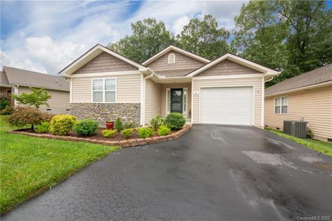 85 Clear Creekside Drive sold home in Clear Creek Landing, Hendersonville, NC
