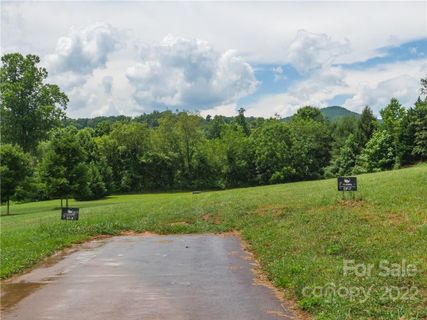 2 Walnut Valley Parkway 008