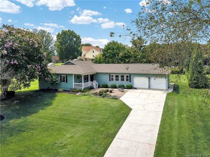 527 Canvasback Road