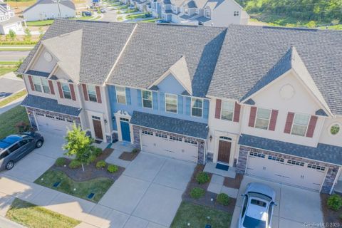 687 Studio Lane