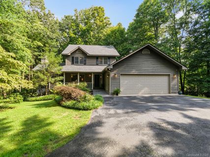2 Holt Circle