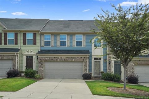 Previously sold for $372,000