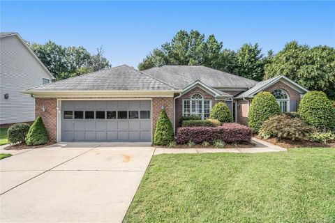 3263 Roberta Farms Court