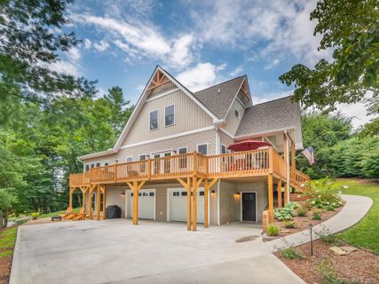 293 Circle Top Drive sold home in Mountain Valley, Hendersonville, NC