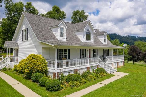 51 Chelsea Nix Lane sold home in Jerred Estates, Hendersonville, NC