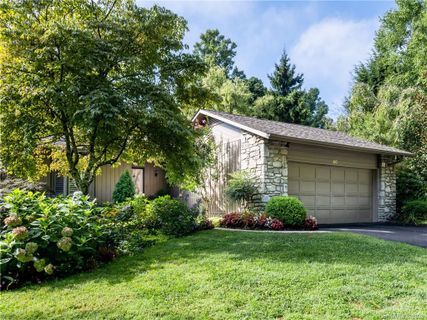 40 Ridgeview Drive Unit 2 Bldg 0