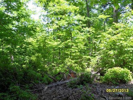 Lot 83 Rowland Drive sold home in Wildwood Heights, Laurel Park, NC
