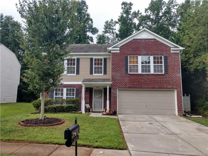 8125 Nikki Cole Drive sold home in Ashburn Farms, Charlotte, NC