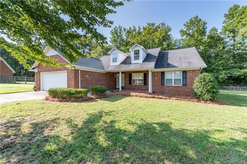 4401 Poxon Lane