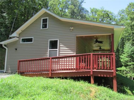 226 Cedar Creek Farm Road sold home in Cedar Creek Farm, Tuckasegee, NC