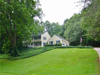 301 Sycamore Road