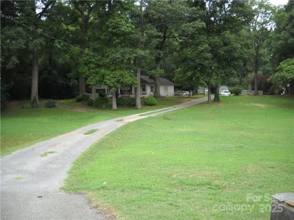 9003 Beatties Ford Road