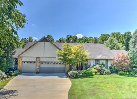27 Loridon Drive