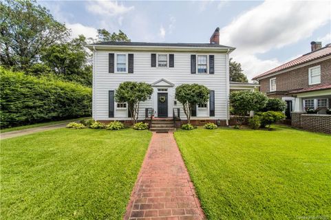 314 W Marsh Street