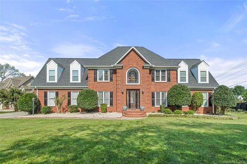 1002 Heather Glen Drive