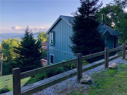 238 Alpine Drive sold home in Swiss Village, Spruce Pine, NC