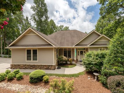 Previously sold for $589,000