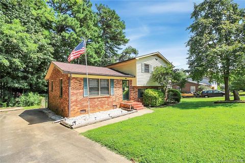 207 Buckskin Drive