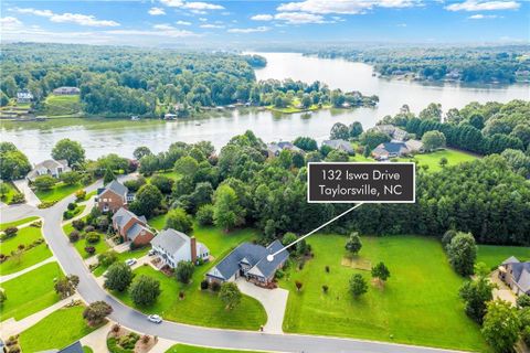 132 Iswa Drive sold home in Iswa Point, Taylorsville, NC