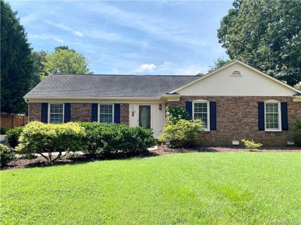 2121 Clearview Court
