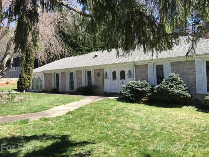 23 Braddock Way