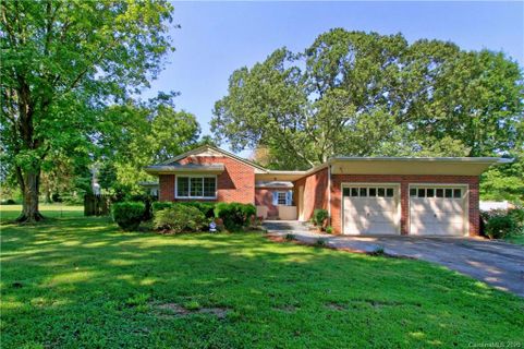 632 Greenway Drive