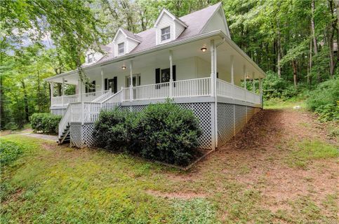 207 Cedarview Drive sold home in Pioneer Trails, Asheville, NC