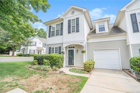 2391 Woodridge Drive sold home in Glenridge, Fort Mill, SC
