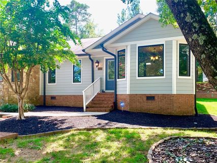 1007 Kenilworth Court