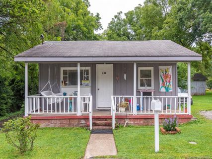 440 442 Georgia Avenue sold home in Grimball Park, Waynesville, NC