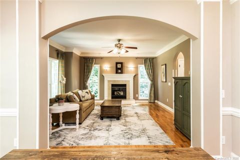 Previously sold for $370,000