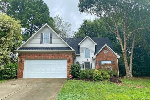 1088 Weddington Woods Street