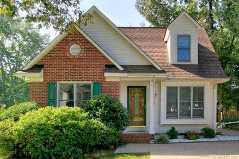 1720 Hampshire Drive sold home in Brentwood Place, Salisbury, NC