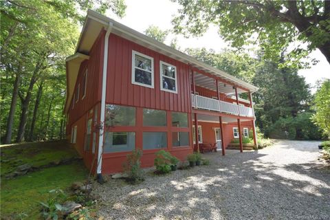 58 Bern Via Road sold home in Swiss Village, Spruce Pine, NC