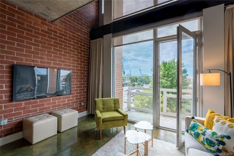 710 W Trade Street 508