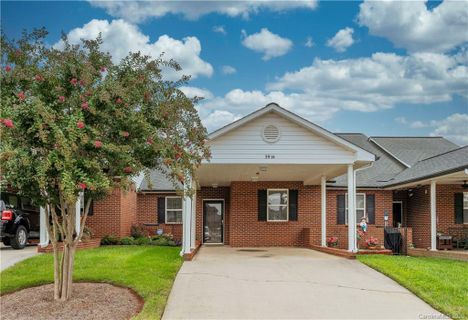 3914 Azalea Trail