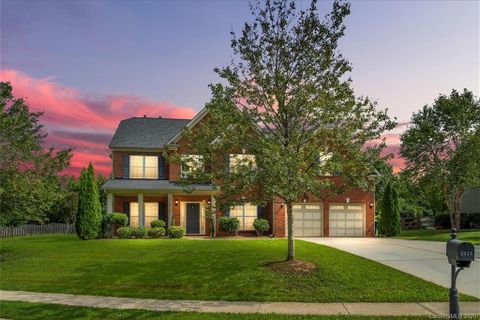 2111 Willowcrest Drive