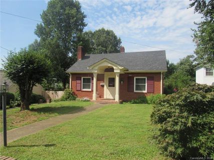 414 Mountain View Street sold home in Kentwood, Lenoir, NC
