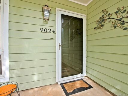 9024 Mcalpine Cove Court