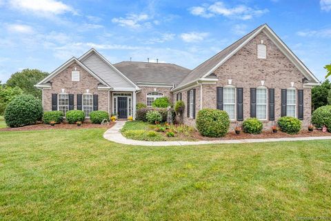 105 Locust Run Place