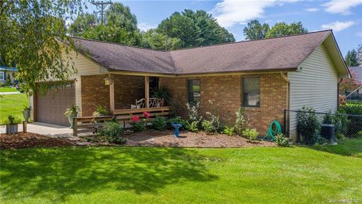2 Lakewood Road