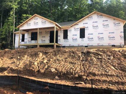 39 Village Overlook Loop sold home in Bee Tree Village Cliffside, Swannanoa, NC