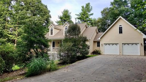 599 Whites Lake Boulevard