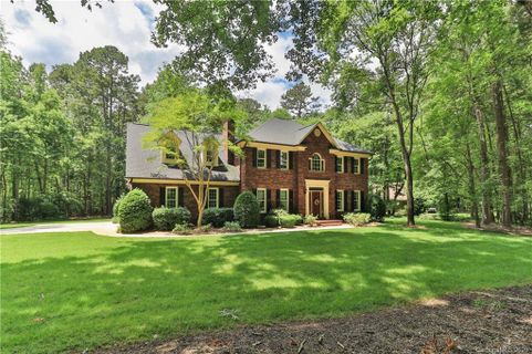 8527 Foxbridge Drive