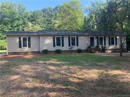 7608 Surry Lane